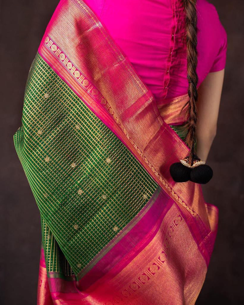 Glorious Green Soft Silk Saree With Nectarous Blouse Piece