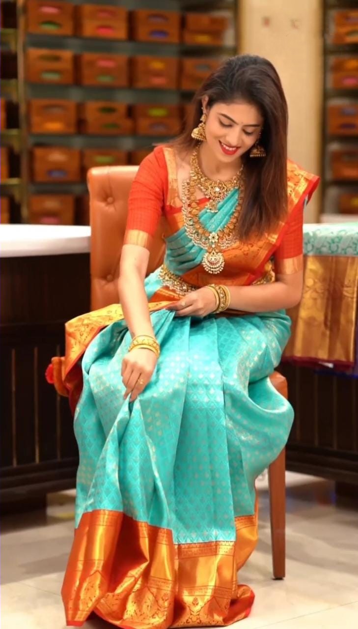 Arresting Turquoise Soft Silk Saree With Denouement Blouse Piece