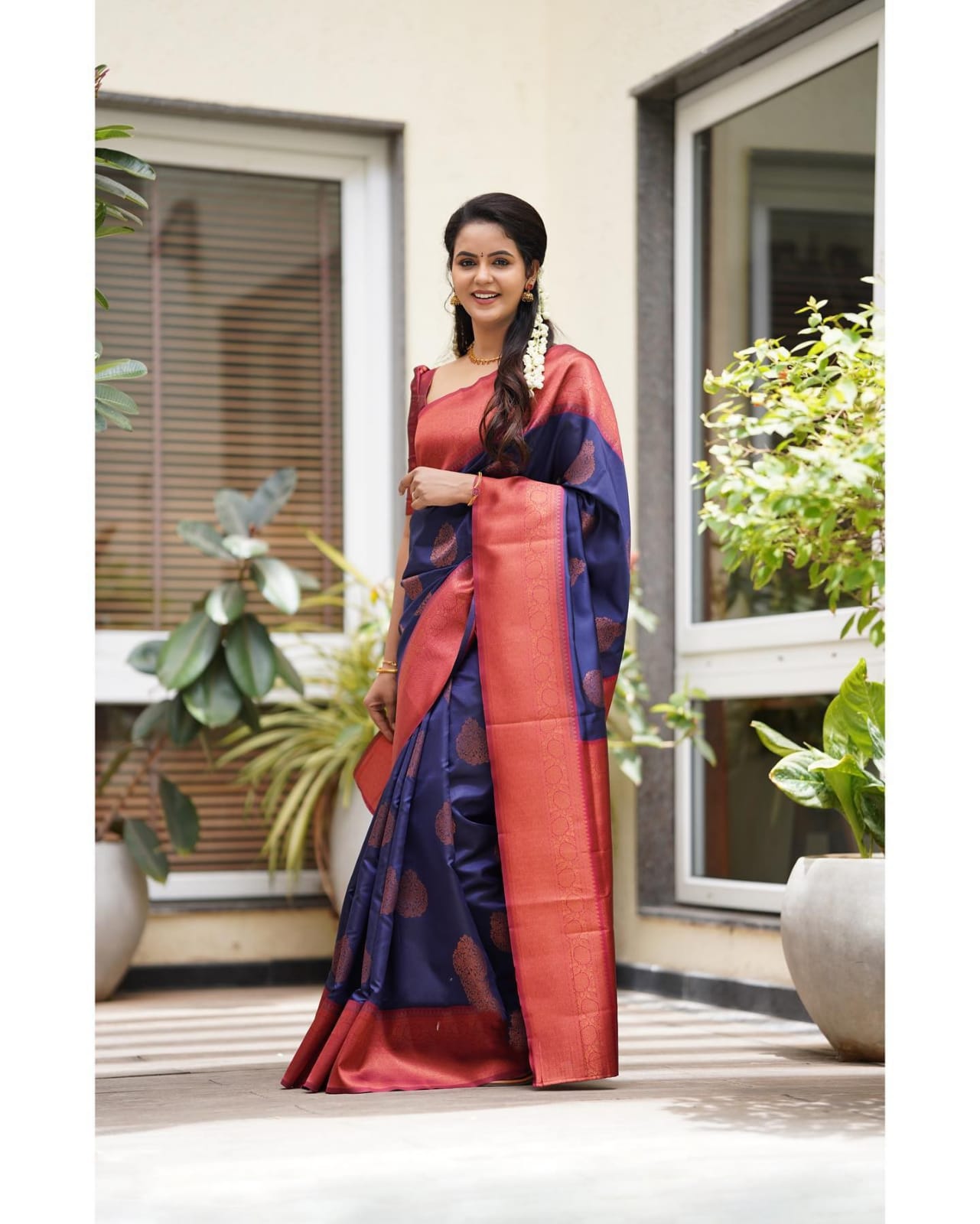 Smashing Navy Blue Soft Silk Saree With Embrocation Blouse Piece