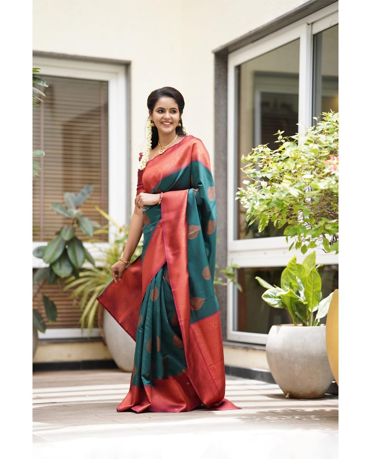 Opulent Rama Soft Silk Saree With Outstanding Blouse Piece