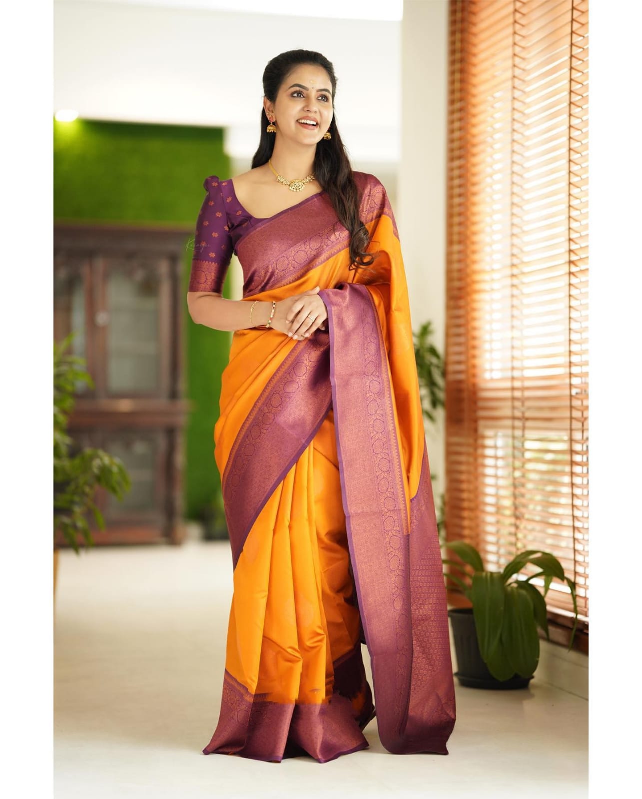 Profuse Yellow Soft Silk Saree With Adoring Blouse Piece