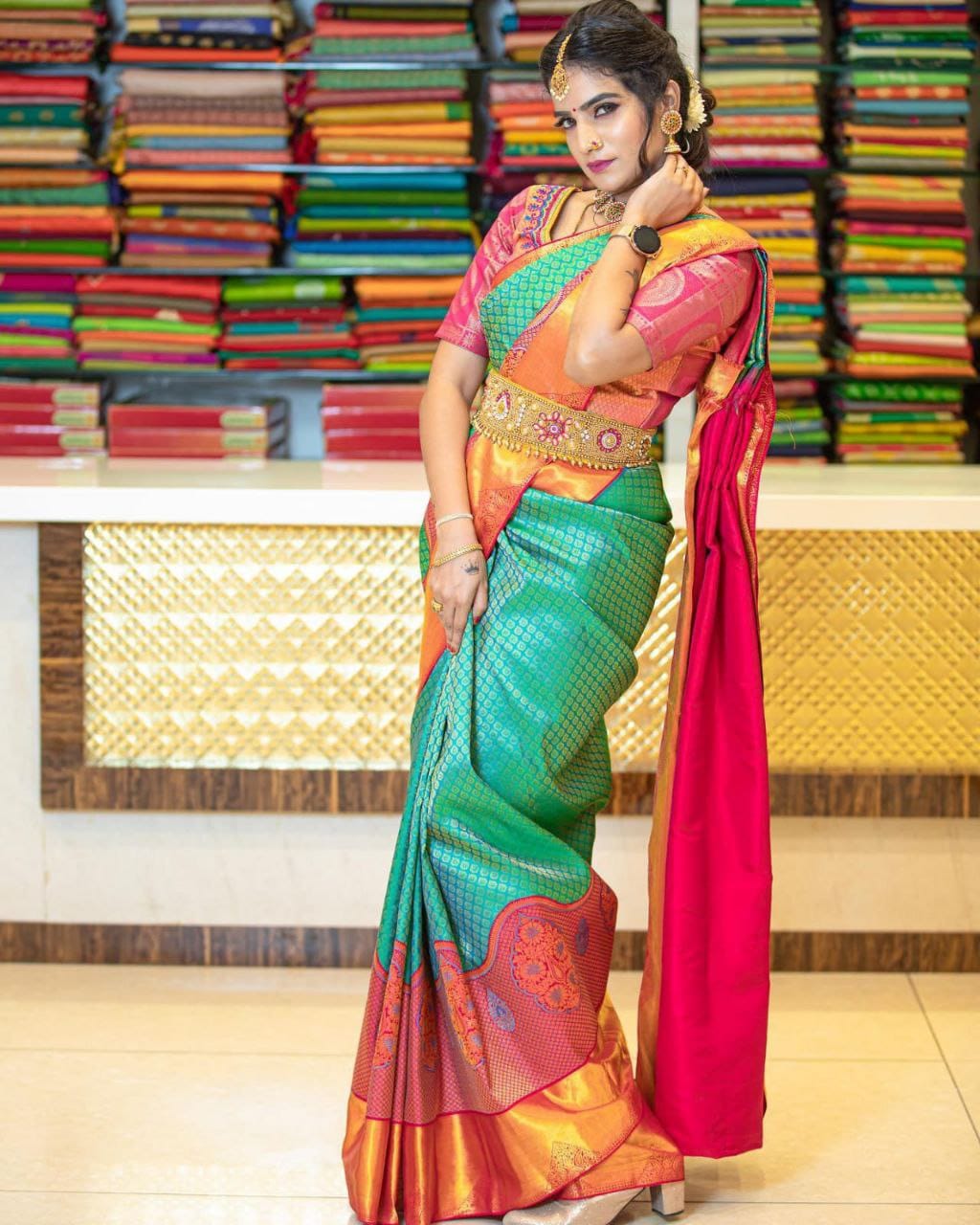 Pulsating Rama Soft Silk Saree With A Blouse Piece