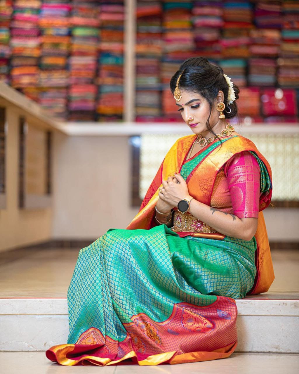 Pulsating Rama Soft Silk Saree With A Blouse Piece