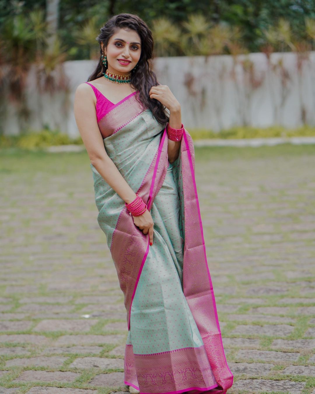 Elegant Sea Green Soft Silk Saree With Flaunt Blouse Piece