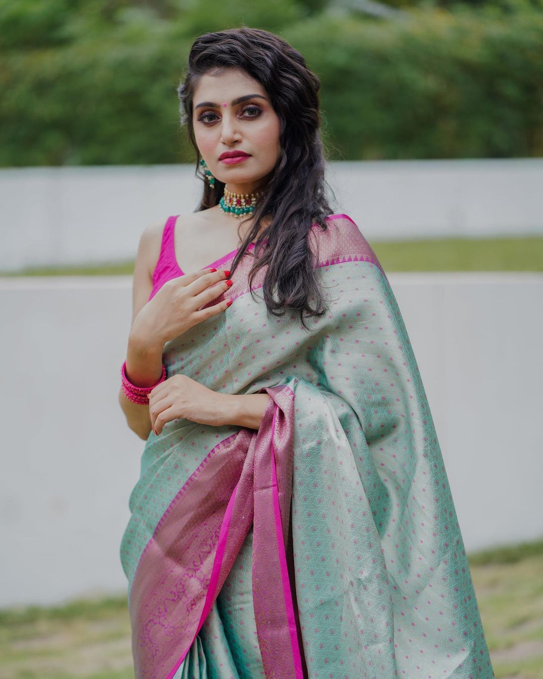 Elegant Sea Green Soft Silk Saree With Flaunt Blouse Piece