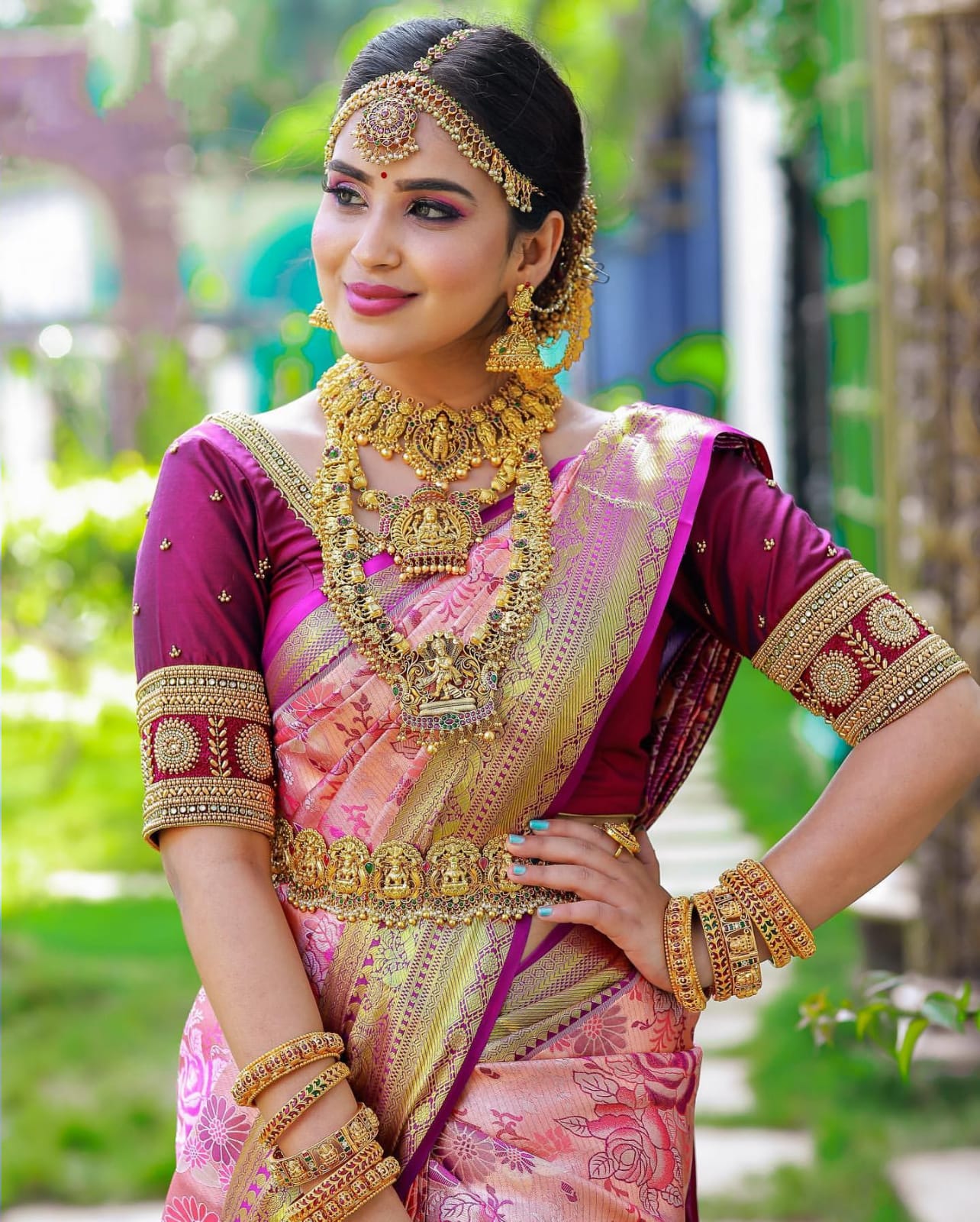 Evanescent Pink Soft Banarasi Silk Saree With Petrichor Blouse Piece