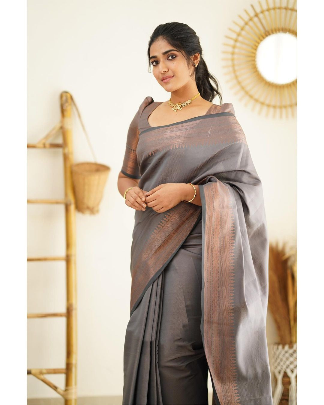 Phenomenal Grey Soft Silk Saree With Entrancing Blouse Piece