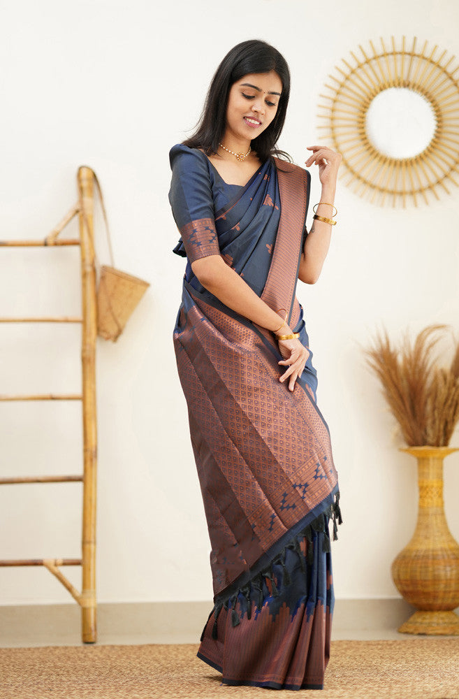 Exemplary Navy Blue Soft Silk Saree With A Blouse Piece