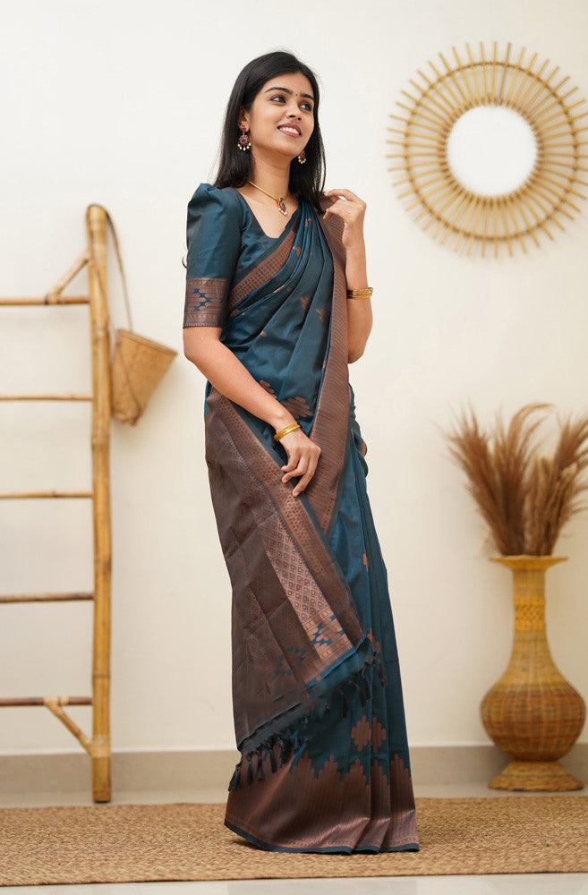 Dalliance Rama Soft Silk Saree With Ethereal Blouse Piece