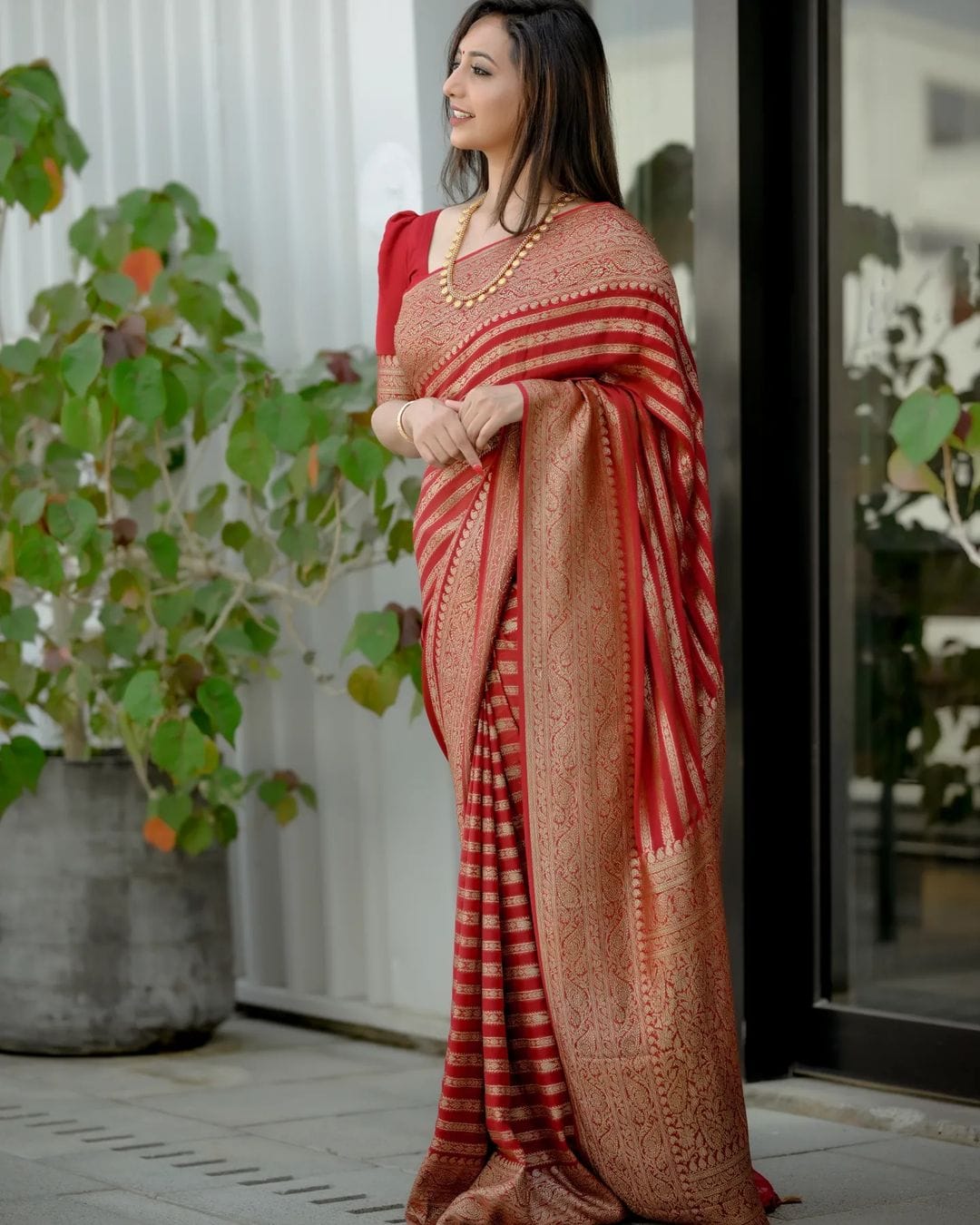 Classic Red Soft Silk Saree With A Blouse Piece