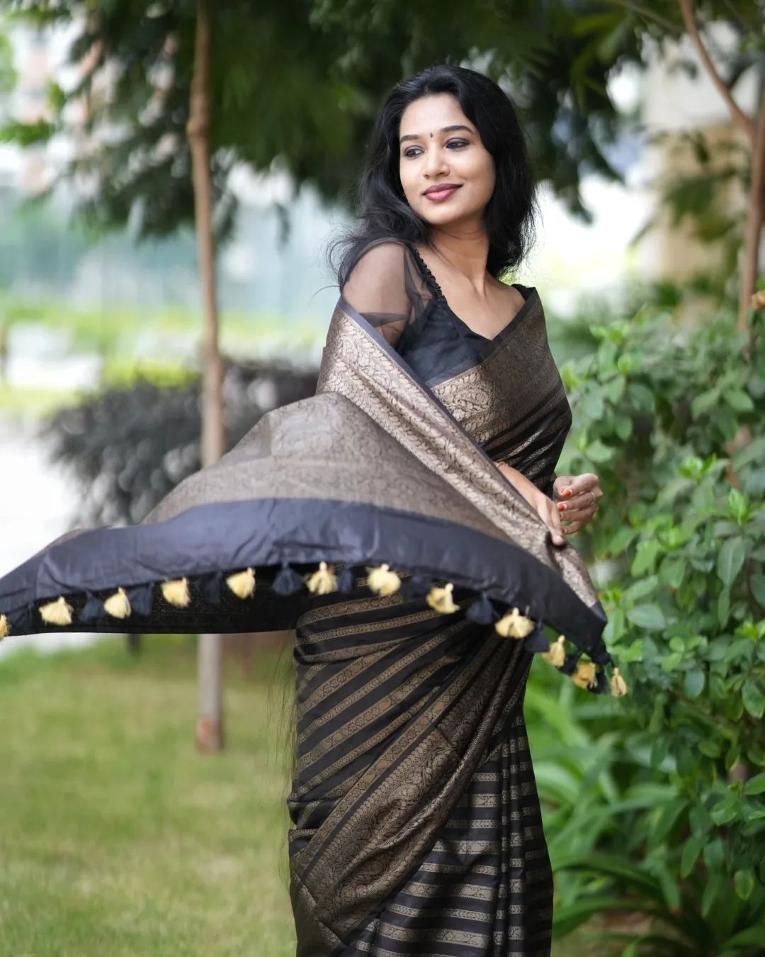 Scintillating Black Soft Silk Saree With Glamorous Blouse Piece