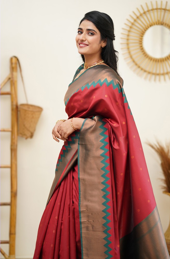 Ephemeral Maroon Soft Banarasi Silk Saree With Fugacious Blouse Piece