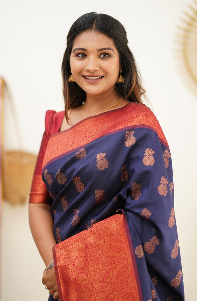 Resplendent Navy Blue Soft Silk Saree With Imaginative Blouse Piece