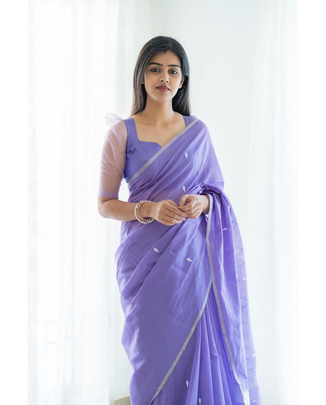 Glittering Lavender Cotton Silk Saree With Posh Blouse Piece