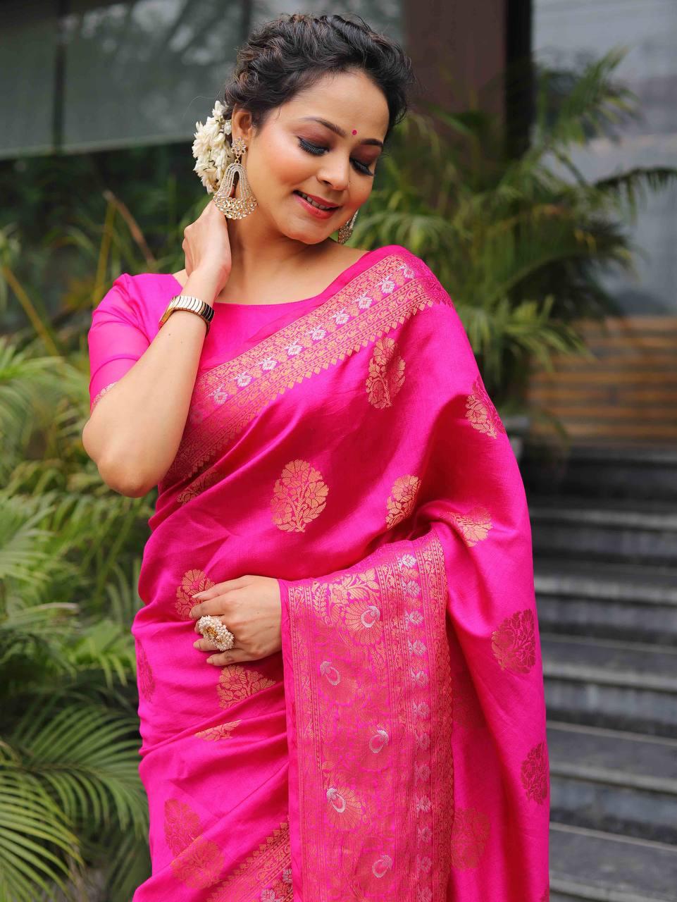 Delightful Dark Pink Soft Silk Saree With Divine Blouse Piece