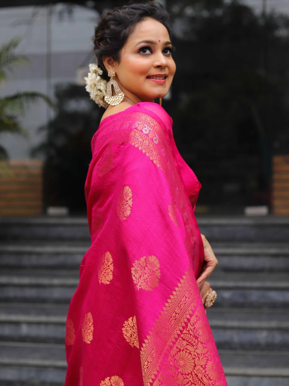 Delightful Dark Pink Soft Silk Saree With Divine Blouse Piece