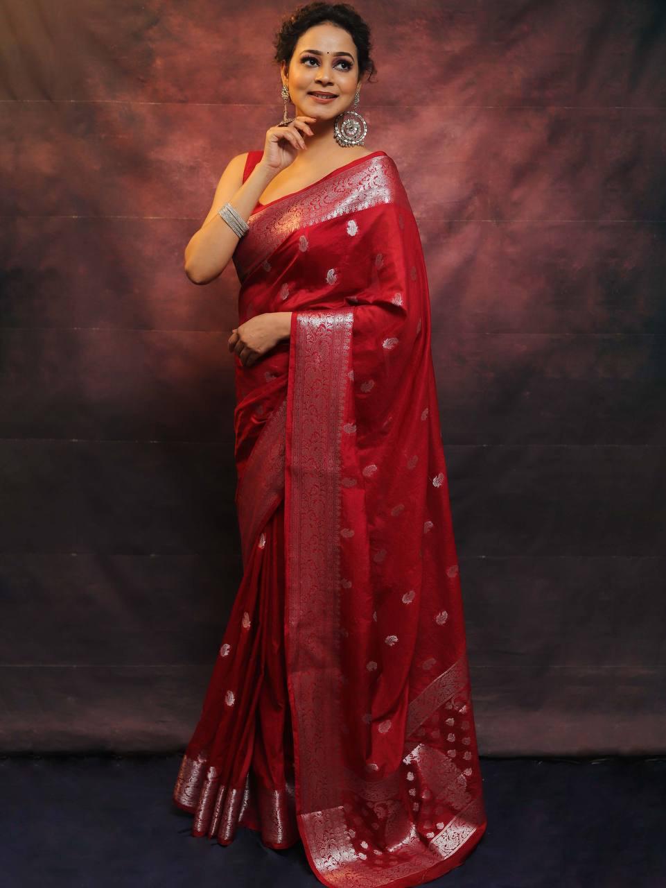 Enticing Red Soft Silk Saree With Effervescent Blouse Piece