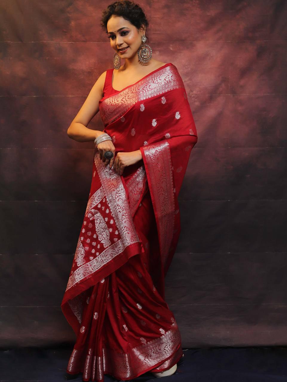 Enticing Red Soft Silk Saree With Effervescent Blouse Piece