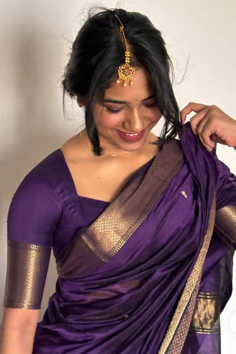 Gratifying Purple Cotton Silk Saree With Energetic Blouse Piece