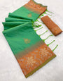 Exquisite Green Soft Banarasi Silk Saree With Flamboyant Blouse Piece